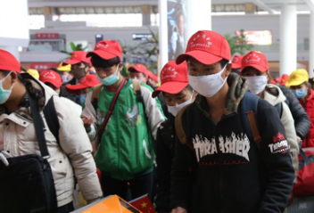 出車出錢促復工 各地新政一覽