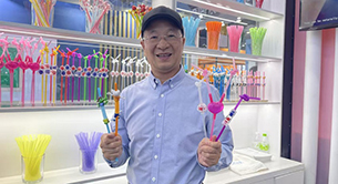 “不务正业”的“吸管大王” 