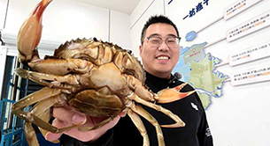 青蟹住進“單身公寓”